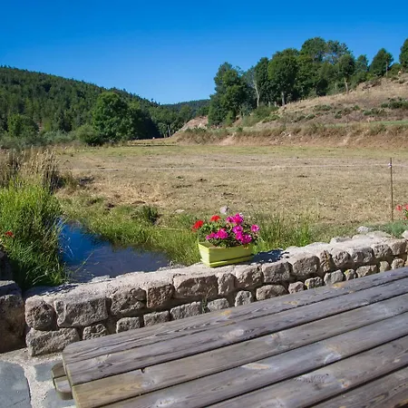 Le Moulin De La Vaissiere 5/6 Personnes Hébergement de vacances *